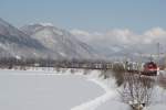 182 008-3 mit Gterzug bei Langkampfen.19.02.2009