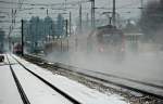 Winterimpression aus Neulengbach. 1116 210 schiebt den Railjet 65 von Mnchen Hbf. Richtung Wien Westbf. Die Aufnahme entstand am 06.01.2010.