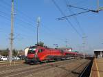 1116 231-2 braust mit der Railjet-Doppelgarnitur(RJ862 + RJ60) durch den Bhf. Marchtrenk; 141104