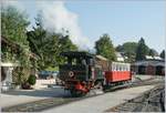 Die Achenseebahn Zahnraddampflok N° 2  Hermann  rangiert in Jenbach ihren Zug.