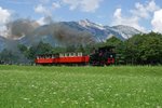 Sommerferien 2016 im Zillertal: Lok 4 der Achenseebahn dampft am 27.07.2016 von Seespitz Richtung Maurach.