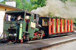 26.08.2001, Österreich,	Schafbergbahn am Wolfgangsee, Lok 999.104 mit einem Wagen im Schafbergbahnhof St. Wolfgang.