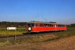 In der Haltestelle Dietmannsdorf auf der Sulmtalbahn wartet VT10.02 auf die weiterfahrt.