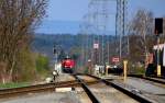 Den von Christian Holzmann in Frauental erlegten Abraumzug habe ich am Nachmittag im 2ten Umlauf bei der durchfahrt in Deutschlandsberg erwischt. DH 1700.1 sucht sich den Weg durch Hitzeflimmern , Gleisverwerfungen und im Fahrweg liegende Weichen . 21.03.2014