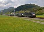 Der LTE-Güterzug 43488 war am 18 Mai 2014 mit der 182 561 + 189 843 durch das frühlingshafte Murtal unterwegs, und wurde von mir in Sauerbrunn fotografiert.