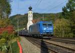 185 528 mit einem Autozug am 10.10.2014 bei Wernstein am Inn.