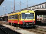 Montafonerbahn auf Abwegen??  Triebwagen ET 10.110 der Montafonerbahn in der Schweiz im Bahnhof Buchs /SG  09.09.04