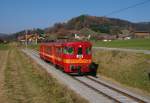 Es darf durchaus als kleine Sensation gewertet werden, dass der 1968 von SWS gebaute ET 15 der STLB wieder betriebsfhig aufgearbeitet wurde.

Am 12.11. war er als R 8762 von belbach nach Peggau-Deutschfeistritz unterwegs.
Dieses Bild entstand in Zitoll.