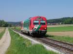 Dieses Bild zeigt den STLB 5047 402 als R von Weiz nach Gleisdorf im Sommer 2011, aufgenommen bei Arndorf.