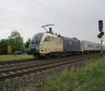 Die Die ES 64 U2 020 Der Wiener Lokalbahnen Cargo GmbH war am 06.06.12 mit einem Gterzug bei Wrzburg unterwegs.Fotografiert wurde sie kurz nach Thngersheim. 