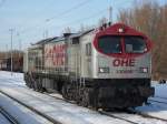 OHE Osthannoversche Eisenbahnen AG OHE-LOK 330090 wird in k�rze den Holzzug von Rostock-Bramow Richtung Stendal Niederg�rne im Bahnhof Rostock-Bramow bespannen.(21.02.10)