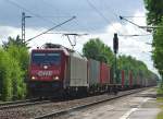 OHE Osthannoversche Eisenbahnen AG 185 133-5 rauschte mit ihrem Containerzug am 06.07.2010 in Richtung Norden durch Radbruch.