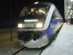 ostseelandverkehr-gmbh-ola VT Desiro  der M�rkischen Regiobahn (OLA) am Bahnsteig von J�terbog vom harten Betriebseinsatz  im Winter gezeichnet gezeichnet .