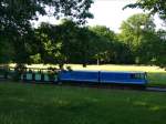 parkeisenbahn-dresden Elektrolok EA02 bringt den letzten Zug des Tages bis zum Bahnhof Zoo; Parkeisenbahn Dresden, 27.06.2010
