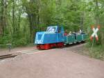 399 612-1 der Parkeisenbahn Halle n�hrte sich am 01.05.2010 dem ...