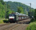 189 935 (ES 64 F4-035) zieht ihren Autozug in Richtung ...