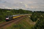 PCT Altmann ES 64 U2-099 mit einen Altmannzug in Laaber.Genau im richtigen Moment zeigte sich kurz die Sonne.(KBS 880,30.07.2010)