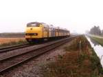 plan-u DE-III 152 mit Regionalzug 6132 Arnhem Velperpoort-Tiel bei Kesteren am 18-8-1998. Bild und scan: Date Jan de Vries.