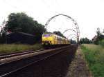 404 und 444 mit Regionalzug 5762 Utrecht CS-Hilversum bei Maartensdijk ...