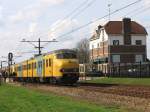 plan-v Plan V 955 und 894 mit Regionalzug 8049 Zwolle-Emmen bei Bahnhof Dalfsen am 2-4-2010.