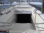 plauen 17.02.2010 13:13 Hier zu sehen ist einer der alten nicht mehr f�r die �ffentlichkeit zug�nglichen Ein/Ausg�nge am Ende des Bahnsteigs in Plauen (Vogtland) Oberer Bahnhof. Vor einigen Jahren konnte man durch die Unterf�hrung bis zur Stra�enbahnhaltestelle Plauen Oberer Bahnhof/Stadtpark laufen. 