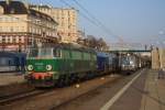 ET 22-093 der PKP im Bahnhof Szczecin Glowny am 05.11.2011.