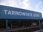 Das Bahnhofsschild am 3 Bahnsteig, vom Bahnhof Tarnowskie Gory