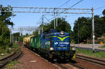 In Höhe des Bahnhofs Poznan Garbary wurde PKP Cargo SM42-1085 mit einem Unkrautspritzzug fotografiert.