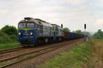 ST44-1222 und ST44-1212 mit Kohlezug bei Paczkow (18.05.2011)