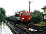 Regen, regen und regen..die ganze Tag! Die SU46-037 mit IC 240 “Wawel” Krakw Glwny-Hamburg Altona unterwegs auf Bahnhof Forst (Lausitz) am 21-7-2005.
