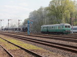 Nach der Dampflokparade Blick auf die Strecke, im Hintergrund der Andrang an der Drehscheibe am 30.