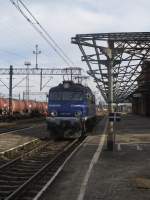 EP 07-1019 beim Lokwechsel des EC Wawel Breslau (Wroclaw) - Hamburg am 1. Februar 2014 im Bahnhof von Kohlfurt (Wegliniec)
