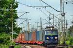 ET22 995 mit dem Tglichem Containerzug gen Sden in Katowice Ligota (29.05.2013)  
