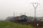EU07-1509 mit einem Containerzug in Tichau(Oberschlesien)am 23.11.2012. 