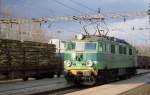 In Plavec ist ein Grenzbahnhof zwischen der Slowakei und Polen. Am 2.5.2003
kamen PKP Lokomotiven in die Slowakei gefahren. Hier rangiert gerade 
die PKP Elektrolok EU 07-044 im Bahnhof.