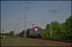 PKP Cargo EU46-507 fuhr am 19.05.2017 mit leeren Laaers-Wagen von Mosolf durch die Berliner Wuhlheide