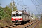 EN57 1227 bei Katowice-Podlesie mit einer RB nach Tychy-Lodowisko (12.10.2012).