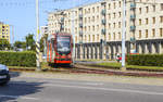 DUEWAG N8C-NF (1131) vom ZTM Gdańsk (Zarząd Transportu Miejskiego w Gdańsku, deutsch: Städtischer Transportbetrieb Danzig) auf dem Plac Solidarnosci in Danzig.