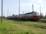 232 660-1, 232 105-7, 232 128-9, 232 356-6, 232 333-5 am 27.04.2008 im Bahnhof Guben. Schoene Gruesse an die Mannschaft von B 1 und Danke.