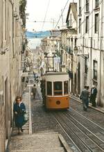 Ascensor da Bica, Lisboa (April 1984)