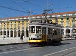 Historische Straßnbahn in Lissabon am 05.06.2017 (Praca do Comercio)