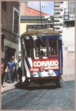 Lissabon Linie 12 an der Calada da Graca, kurz bevor es mit bis zu 138 Promille wieder runtergeht. (Archiv 06/92)