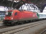 �BB 1216 237 mit einem EC am 12.06.2010 im Prager ...