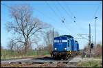 PRESS Eisenbahn-Bau- und Betriebsgesellschaft Pressnitztalbahn mbH PRESS 204 005-3 und 204 022-2 setzen am 14.04.2007 im Bahnhof Miltzow um und bespannen anschlie�end einen Holzzug von Lubmin nach Niederg�rne.