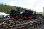 Presnitztalbahn Grosses Pfingstdampfspektakel auf der Pre�nitztalbahn.Es waren 6 Dampfloks im Einsatz.Hier 99 1590 und 99 1542 zwei Loks der Gattung IVK beim Rangieren in J�hstadt.23.05.10.