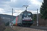 private-evus ES 64 U2-005, war am 05.03.2010 um 10:17 mit dem TXL Zug 43949 Richtung Wien unterwegs. Die Aufnahme enstand kurz nach Tullnerbach-Pressbaum.