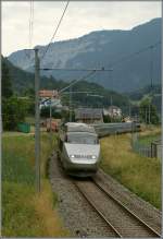 pse-sud-est TGV Lyria 9284 von Bern nach Paris bei Noiraigue am 22. Juli 2010.