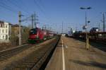 RJ66 nach M�nchen f�hrt am 8.4.2010 mit hohem Tempo durch ...
