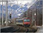 rbde-560-npz R7835 aus Ziegelbr�cke f�hrt in Maienfeld ein. (22.12.2009)