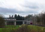 Am 4. April 2010, 11:06:20 streben zwei Z�ge Richtung Bern: ...